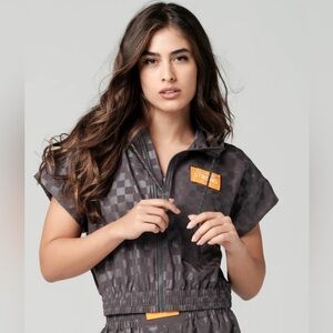 Zumba Stong Bring Your Power Short Sleeve Zip-Up Hoodie